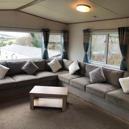 Classy Caravan With Ample Space Bembridge Extérieur photo